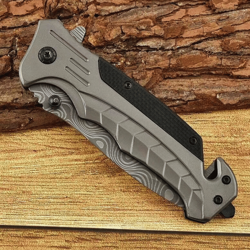 Damascus Forged G10 Stainless Steel Folding Knife
