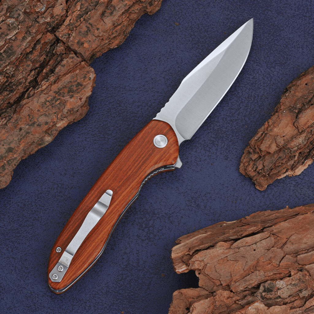 Outdoors Stainless Steel Pocket Knife